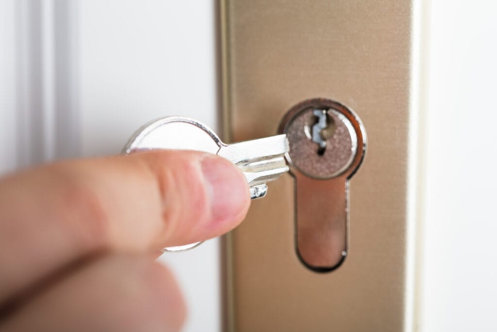 reasons for calling a locksmith